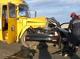 Под Челябинском области автобус с детьми столкнулся с легковым автомобилем - пять человек погибли