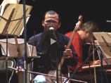 Во время представления зрители услышали выступления ансамбля тувинских музыкантов "Хуун-Хуур-Ту", владеющих искусством горлового пения