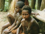 В Новой Гвинее толпа женщин с кухонными ножами изнасиловала подростка