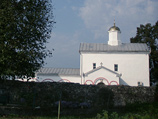 На грузинской церкви XI века в Илори (Очамчирский район Абхазии) вместо традиционного остроконечного навершия установлен "русский купол"