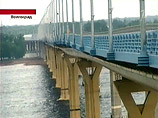 Волгоградские единороссы провалили строительство "танцующего моста", объявленного партийным проектом