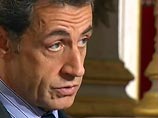 Она пишет, что гуляние было столь масштабным, что президент Франции Николя Саркози, остановившийся в том же отеле, был вынужден обратиться с жалобой в администрацию. Та потребовала от грузинских гостей вести себя скромнее