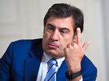 При этом Саакашвили "по-прежнему пытается убедить международную общественность в существовании некоего конфликта между Россией и Грузией