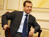 Медведев не забыл червяка в тарелке Зеленина, поздравляя его в днем рождения