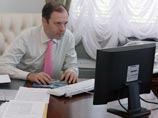 Жириновский требует с "Коммерсанта" и Митволя 5 миллионов рублей за "испанскую недвижимость"