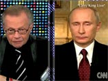 Это уже вторая встреча в эфире Владимира Путина и Ларри Кинга. Первая состоялась десять лет назад, в первый год президентства господина Путина. Тогда встреча в эфире CNN состоялась сразу после гибели экипажа подводной лодки "Курск"