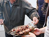 Успокоить мужчину можно, показав ему мясо, выяснили канадские ученые