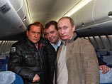 "Капитан" Берлускони, "второй пилот" Медведев и "бортпроводник" Путин посидели в кабине Sukhoi Superjet 100