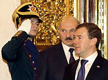 Президенты России и Белоруссии Дмитрий Медведев и Александр Лукашенко провели отдельную встречу перед началом заседания Высшего органа Таможенного союза в четверг в Москве