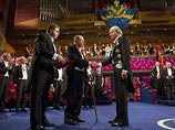 В Концертном зале Стокгольма должны вручить премии 11 ученым, которые работают в Великобритании, США, Японии, Перу и Китае