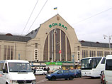 В Киеве уволенные милиционеры 2 месяца избивали и грабили пассажиров на вокзале