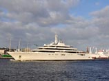 Олигарх Роман Абрамович стал полноправным владельцем самой длинной в мире яхты Eclipse