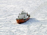 "Академик Федоров" с российскими полярниками доплыл до Антарктиды 
