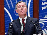 Премьер Черногории Джуканович официально объявил о своей отставке