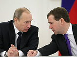 Нынешний глава государства Дмитрий Медведев и премьер-министр Владимир Путин обещали выработать совместное решение о том, кто из них будет избираться на пост президента