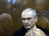 В Нью-Йорке на Таймс-Сквер начался пикет в поддержку Михаила Ходорковского и Платона Лебедева, которые услышали в понедельник первую часть обвинительного приговора