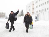 Задержанные оппозиционеры выходят на свободу, Минск, 29 декабря 2010 года