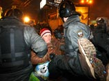 Немцов и Яшин провели ночь в милиции. Обоих ждет суд Немцов и Яшин провели ночь в милиции. Обоих ждет суд