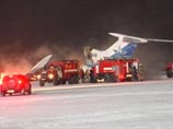 Самолет Ту-154, выполнявший рейс 348 по маршруту Сургут - Москва, загорелся в субботу около 15:00 по местному времени в аэропорту Сургута после запуска двигателей перед началом движения на магистральной рулежной дорожке