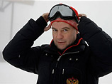 Президент России Дмитрий Медведев принял предложение Арнольда Шварценеггера, который в понедельник покинул пост губернатора американского штата Калифорния, покататься вместе на лыжах