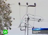 За минувшую ночь подмосковные энергетики подключили две подстанции - Выползово и Черусти - и восстановили работу восьми линий электропередачи За минувшую ночь подмосковные энергетики подключили две подстанции - Выползово и Черусти - и восстановили работу восьми линий электропередачи