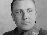 Мартин Борман-старший - ближайший соратник Гитлера, как указывает Wikipedia, ставший к концу войны самым могущественным человеком Третьего рейха после фюрера