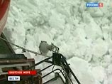 Премьер-министр РФ Владимир Путин связался по телефону с моряками, которые оказались зажаты во льдах в Охотском море Премьер-министр РФ Владимир Путин связался по телефону с моряками, которые оказались зажаты во льдах в Охотском море