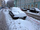 Мэр Москвы Сергей Собянин ознакомился в среду с ходом уборки улиц и дворов от снега и наледи и признал, что коммунальщики не были готовы к работе в экстремальных погодных условиях