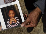 В американском штате Алабама неизвестные преступники, обстрелявшие дом из окна автомобиля, убили спавшую шестилетнюю девочку и ранили ее дядю