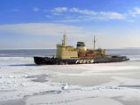 В Сахалинском заливе в четверг днем начнется спасательная операция по выводу трех оставшихся рыболовецких судов, которые попали в ледяной плен. Ранее из ловушки уже были спасены два судна В Сахалинском заливе в четверг днем начнется спасательная операция по выводу трех оставшихся рыболовецких судов, которые попали в ледяной плен. Ранее из ловушки уже были спасены два судна