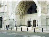 Экс-сотрудник КГБ Карпичков подал в суд на MI5 за гонения и слежку Экс-сотрудник КГБ Карпичков подал в суд на MI5 за гонения и слежку