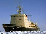 Ледокол "Адмирал Макаров" Дальневосточного морского пароходства прошел через тяжелые льды Сахалинского залива Охотского моря и вывел из них научно-исследовательское судно "Профессор Кизеветтер" Ледокол "Адмирал Макаров" Дальневосточного морского пароходства прошел через тяжелые льды Сахалинского залива Охотского моря и вывел из них научно-исследовательское судно "Профессор Кизеветтер"