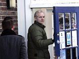 Основатель WikiLeaks уверяет, что теряет сотни тысяч евро в неделю Основатель WikiLeaks уверяет, что теряет сотни тысяч евро в неделю