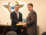 Межгосударственный авиационный комитет (МАК) передал Польше окончательный отчет по результатам расследования катастрофы самолета президента Польши Леха Качиньского под Смоленском Межгосударственный авиационный комитет (МАК) передал Польше окончательный отчет по результатам расследования катастрофы самолета президента Польши Леха Качиньского под Смоленском