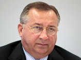 Это подтвердил в четверг руководитель компании Николай Токарев, уточнив, что Наталья является его советником по международным вопросам Это подтвердил в четверг руководитель компании Николай Токарев, уточнив, что Наталья является его советником по международным вопросам