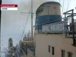Два ледокола и плавбаза прошли караваном в Охотском море 25 миль Два ледокола и плавбаза прошли караваном в Охотском море 25 миль