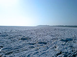 Ведется осмотр ледовой поверхности в прибрежной полосе акватории Таганрогского залива