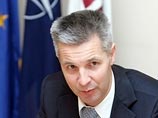 Министр обороны Латвии, бывший глава МИД Артис Пабрикс вступился за экс-мэра Москвы Юрия Лужкова, который попросил вид на жительство в этой стране. По мнению Пабрикса, в этой заявке нет ничего трагического Министр обороны Латвии, бывший глава МИД Артис Пабрикс вступился за экс-мэра Москвы Юрия Лужкова, который попросил вид на жительство в этой стране. По мнению Пабрикса, в этой заявке нет ничего трагического