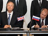 Подписанное на днях соглашение между BP и "Роснефтью" об обмене акциями и совместной разработке месторождений на российском шельфе Арктики стало своего рода страховкой для британского концерна на случай, если российское правительство действительно получит