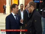 Медведев встретился в Иерихоне с Кашиным и пообещал "оторвать голову" напавшим на него