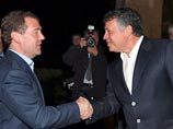 СМИ: подписанные после встречи Медведева и главы ПНА Аббаса документы сложно назвать важными СМИ: подписанные после встречи Медведева и главы ПНА Аббаса документы сложно назвать важными