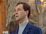 Медведев, вернувшись из поездки на Ближний Восток, поведал о перспективах палестинского государства и рассказал об омовении в Иордане