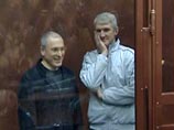 Россия объявила в розыск через Интерпол 19 подозреваемых по делу ЮКОСа, шесть уже задержаны Россия объявила в розыск через Интерпол 19 подозреваемых по делу ЮКОСа, шесть уже задержаны