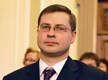 Премьер Латвии: Лужкову отказано в виде на жительство на законных основаниях