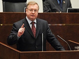 Поводом к возбуждению дела послужила статья Лакобы "Феномен и синдром Степашина: политический интриган и шантажист", размещенная на сайте партии Экономического развития Абхазии Поводом к возбуждению дела послужила статья Лакобы "Феномен и синдром Степашина: политический интриган и шантажист", размещенная на сайте партии Экономического развития Абхазии