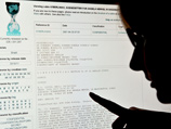 В минувший понедельник Элмер передал в Лондоне основателю WikiLeaks Джулиану Ассанжу диски с информацией о более чем 2 тысячах оффшорных счетов публичных фигур В минувший понедельник Элмер передал в Лондоне основателю WikiLeaks Джулиану Ассанжу диски с информацией о более чем 2 тысячах оффшорных счетов публичных фигур
