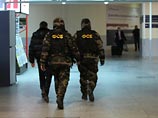 Как подчеркнул президент, участники и организаторы взрыва в "Домодедово", в ходе которого 35 человек погибли, еще 180 получили ранения, должны быть изобличены и преданы суду Как подчеркнул президент, участники и организаторы взрыва в "Домодедово", в ходе которого 35 человек погибли, еще 180 получили ранения, должны быть изобличены и преданы суду