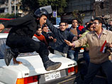 Тысячи египтян вышли на улицы Каира во вторник по призыву оппозиции, требуя улучшения экономической ситуации и политических свобод
