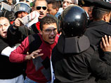 "День гнева" оппозиции в Каире обернулся столкновениями с полицией, есть раненые