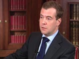 Президент РФ Дмитрий Медведев в интервью телеканалу Bloomberg TV заявил, что считает законными обвинения, предъявленные экс-главе ЮКОСа Михаилу Ходорковскому, приговоренному в рамках второго дела к 14 годам тюрьмы